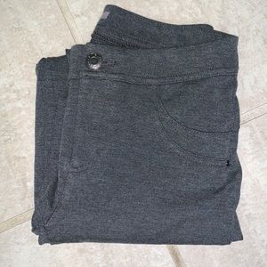 Maurices Gray Jeggings
